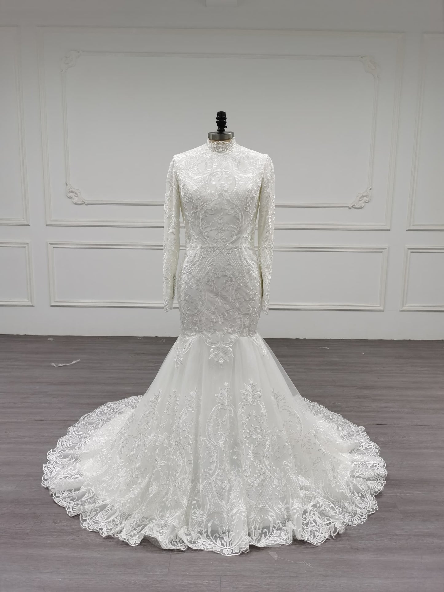 Ariel - Long Sleeve Elegant Mermaid Modest Wedding Dress