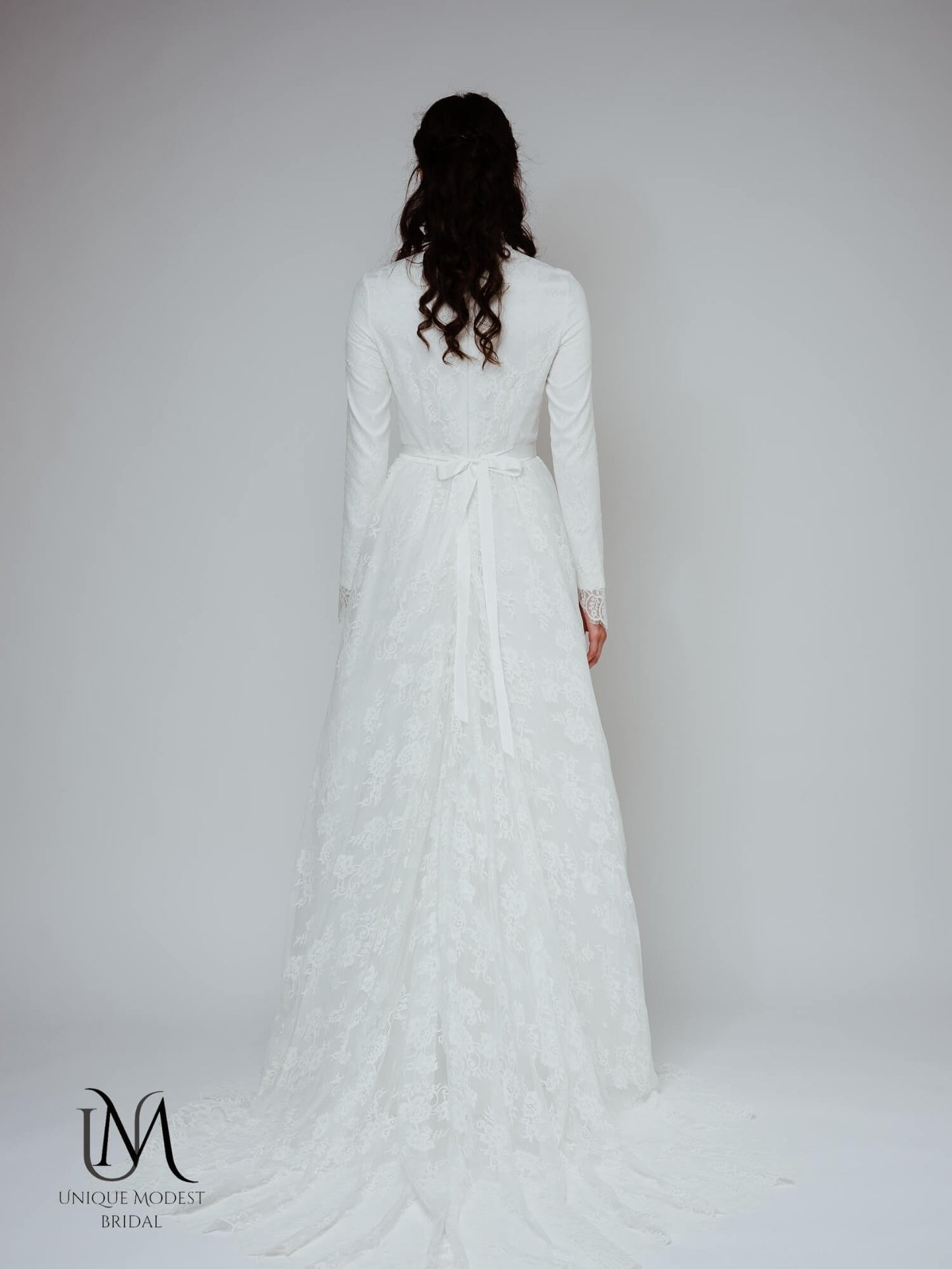 Angel - Modest Lace Long-Sleeve Wedding Dress with High Neck