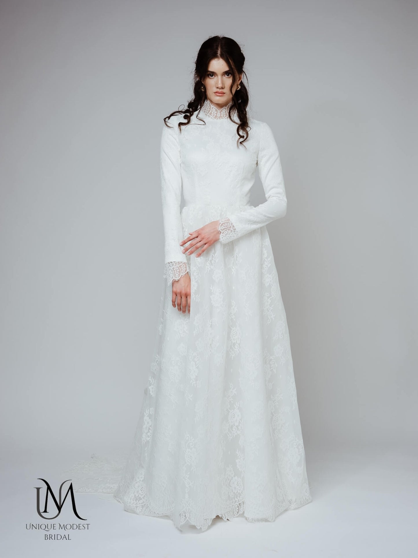Angel - Modest Lace Long-Sleeve Wedding Dress with High Neck