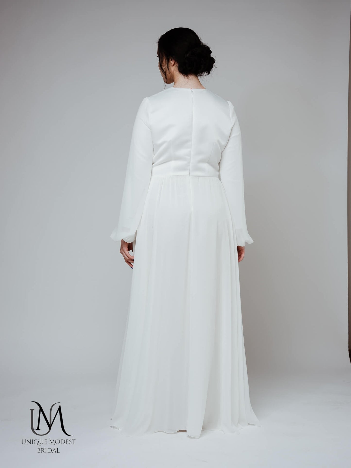 Pearl – Modest Plus-Size Satin Long-Sleeve Wedding Dress