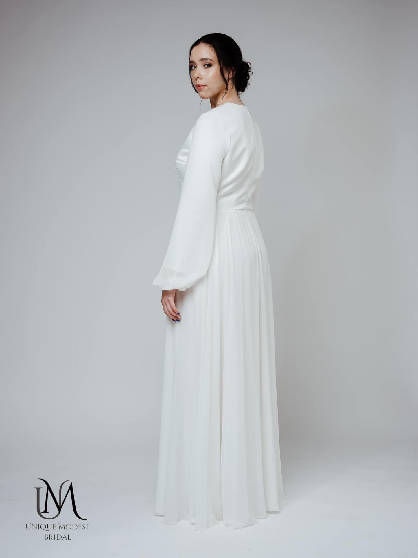 Pearl – Modest Plus-Size Satin Long-Sleeve Wedding Dress