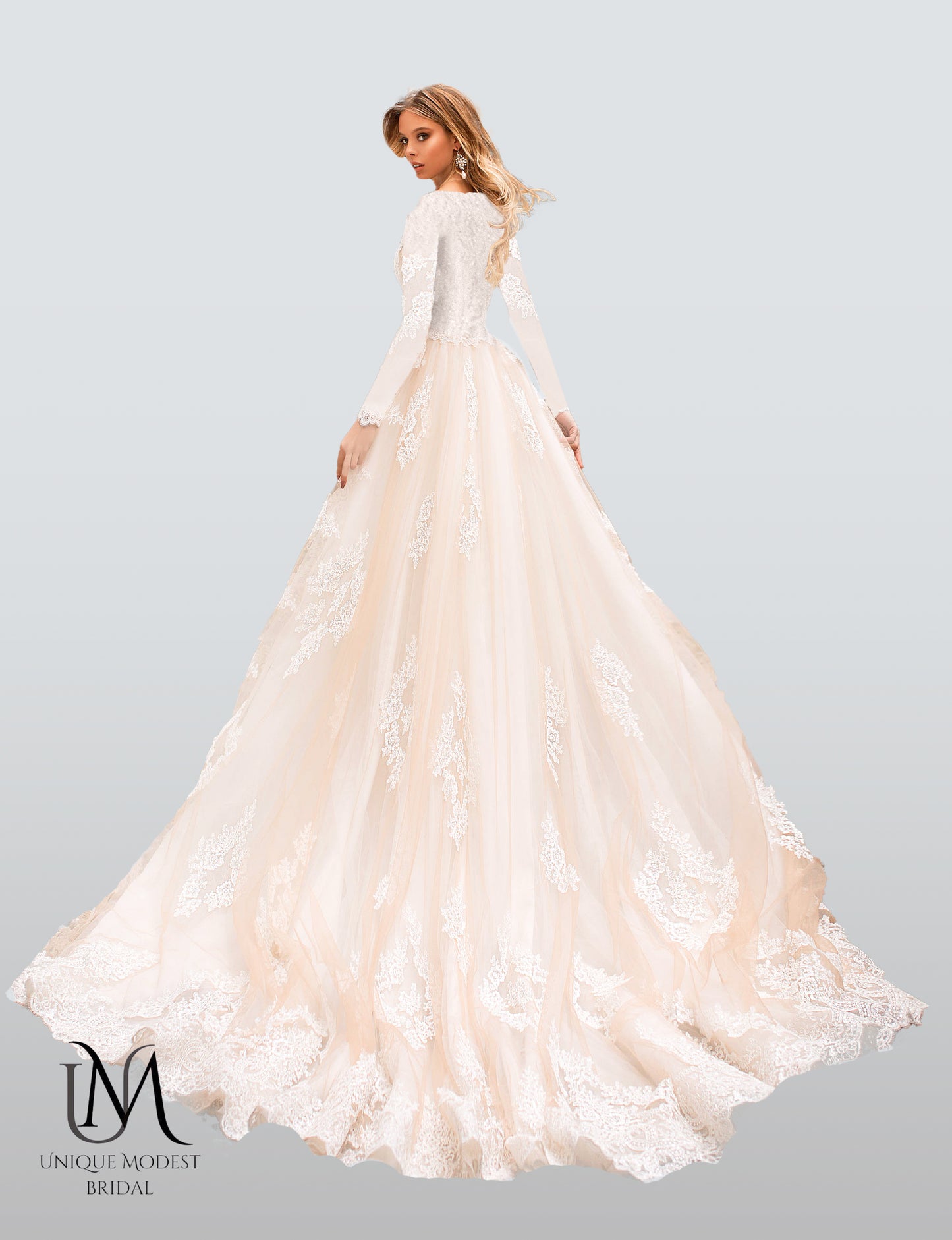 Ariel - Long Sleeve Elegant Mermaid Modest Wedding Dress
