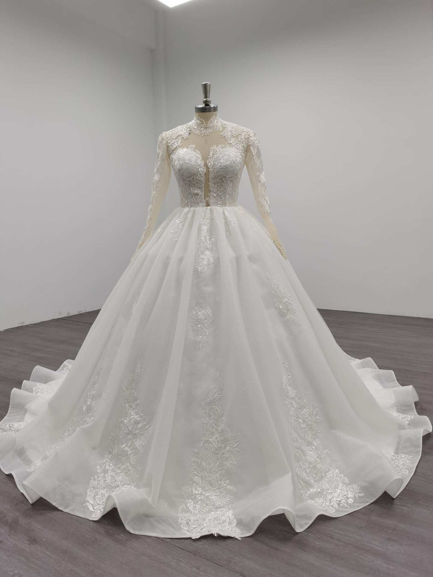 Aurora - Elegant A-Line / Ball Gown Modest Wedding Dress