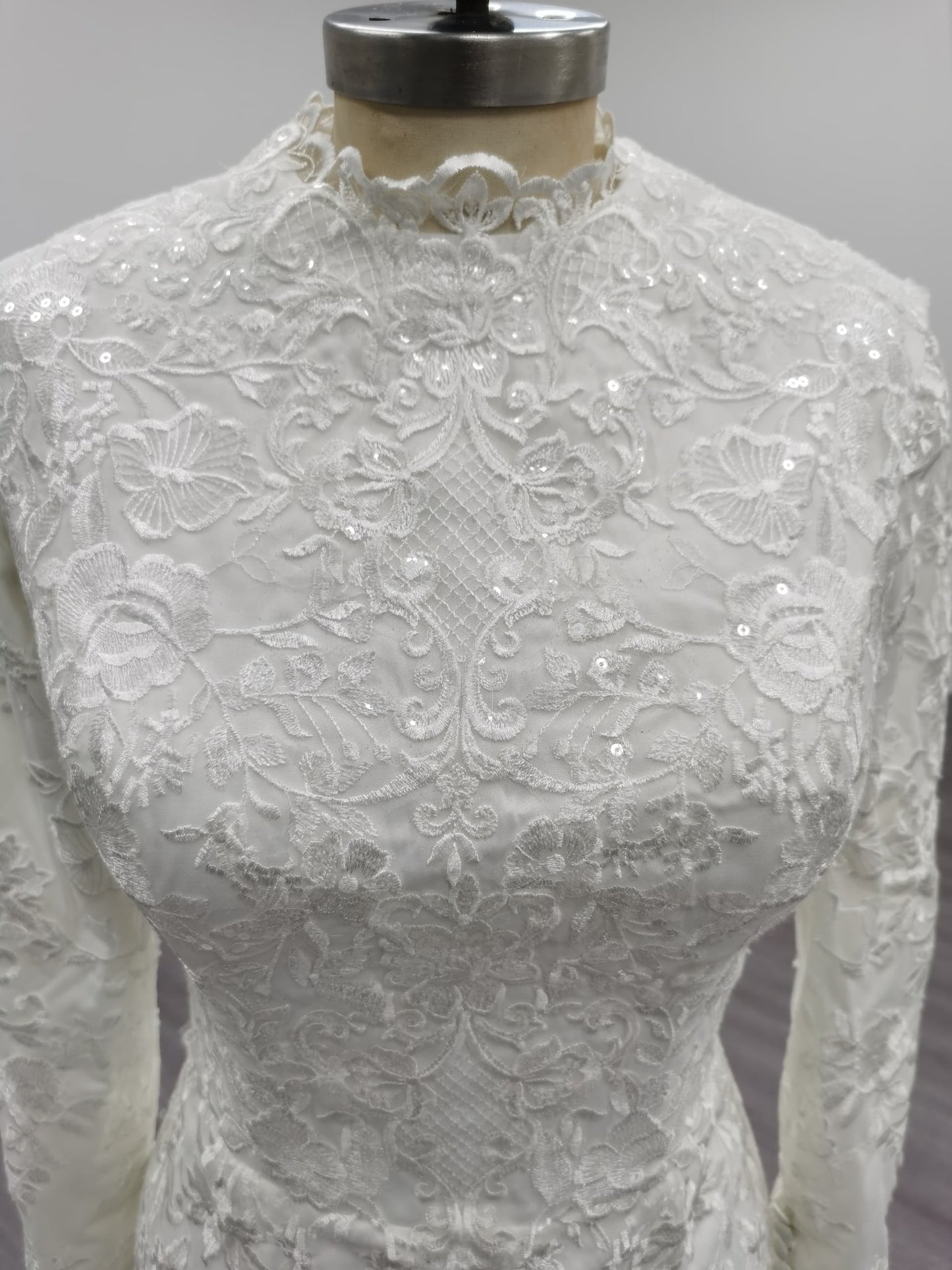 Ariel - Long Sleeve Elegant Mermaid Modest Wedding Dress
