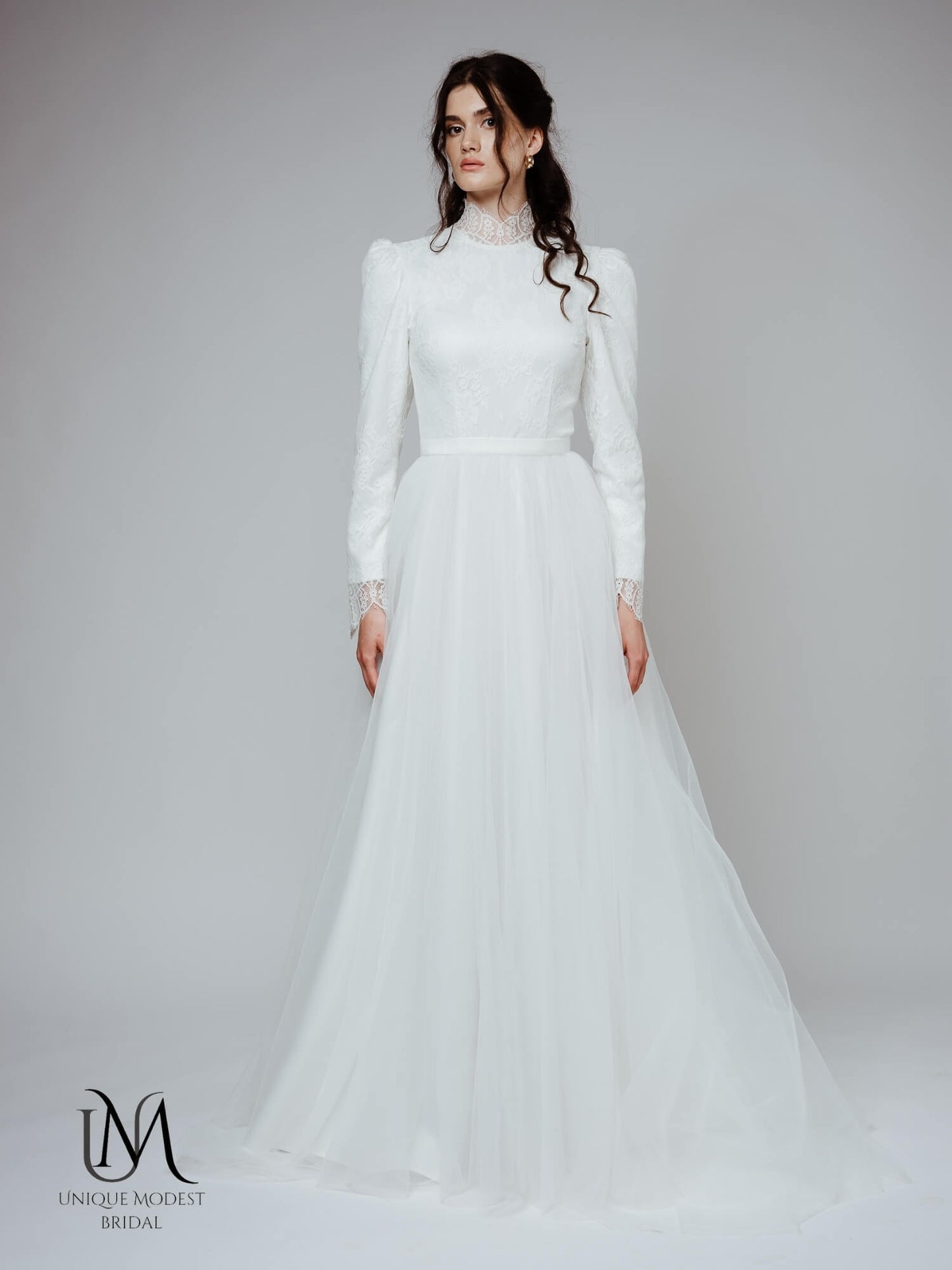 Diamond - Modest Lace and Tulle Long-Sleeve Wedding Dress