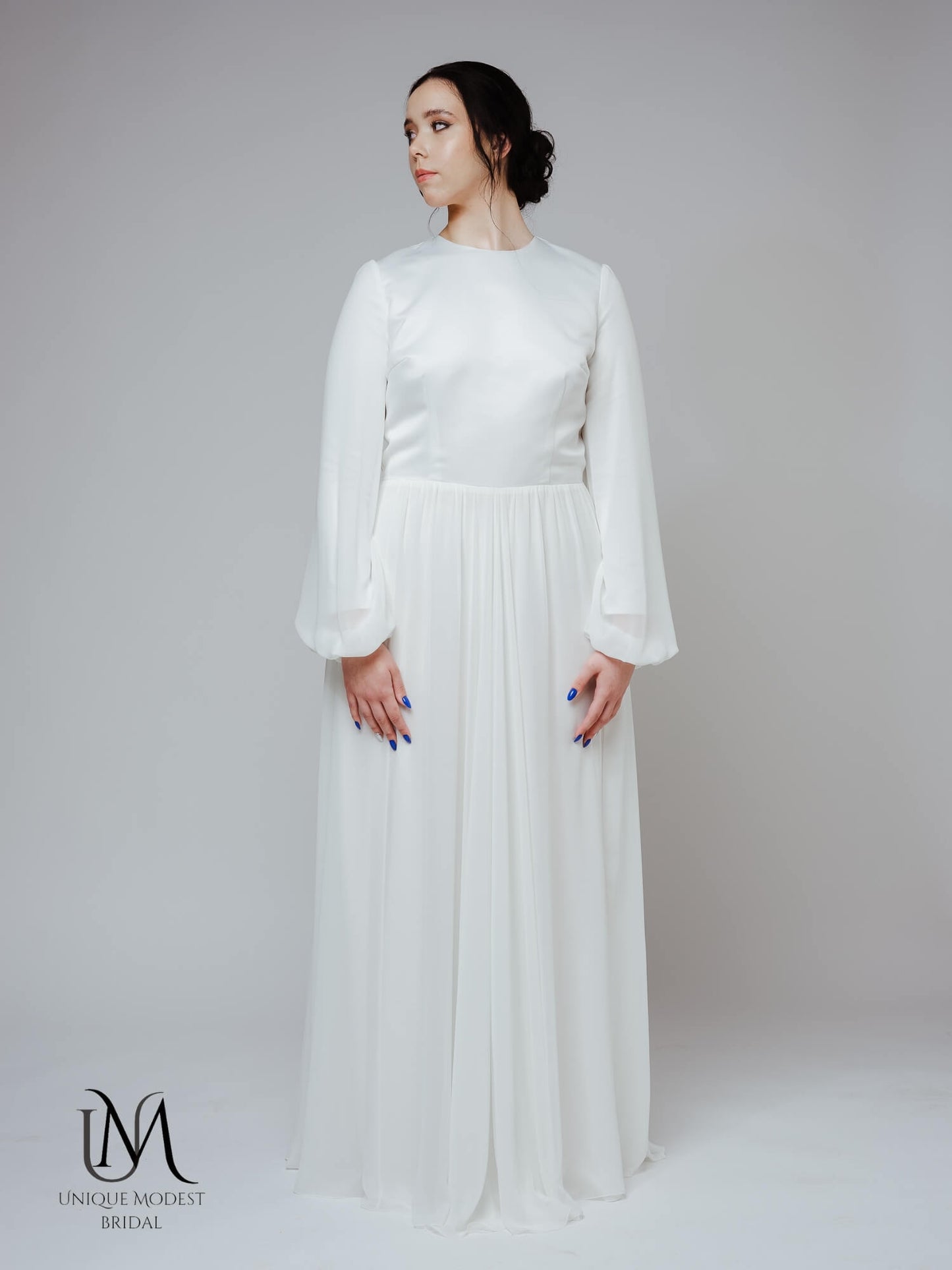 Pearl – Modest Plus-Size Satin Long-Sleeve Wedding Dress